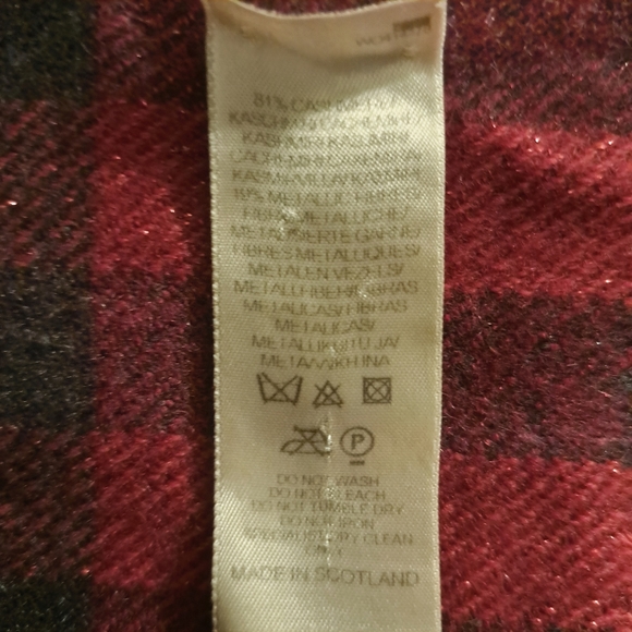 Burberry Check Skinny Metallic  Cashmere Scarf - Picture 4 of 4